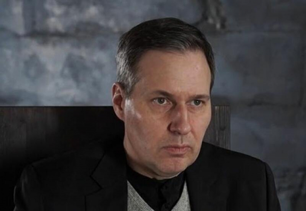 Александр Артамонов