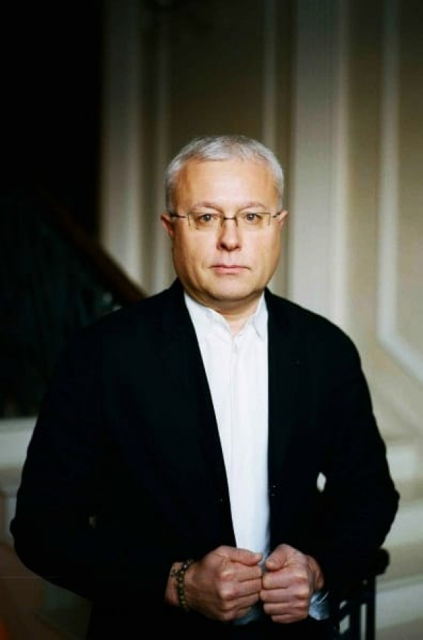 Александр Лебедев
