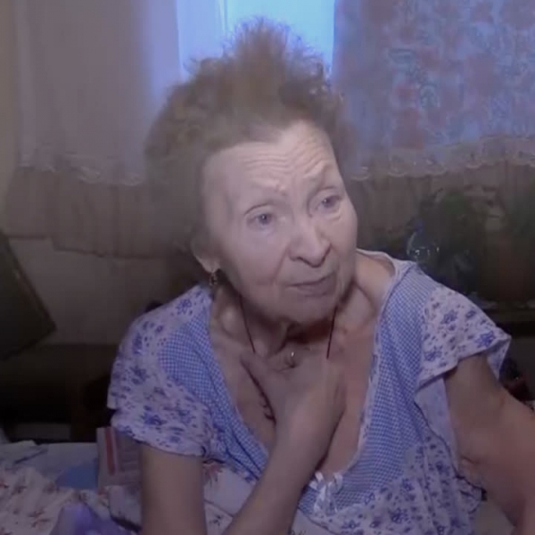 Бабушка Александра Самонова