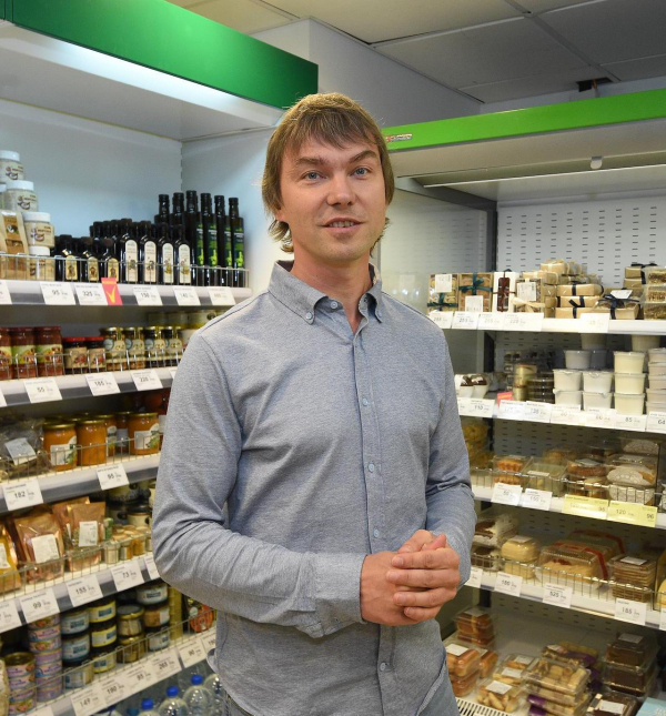 Придумал сеть магазинов натуральных продуктов питания