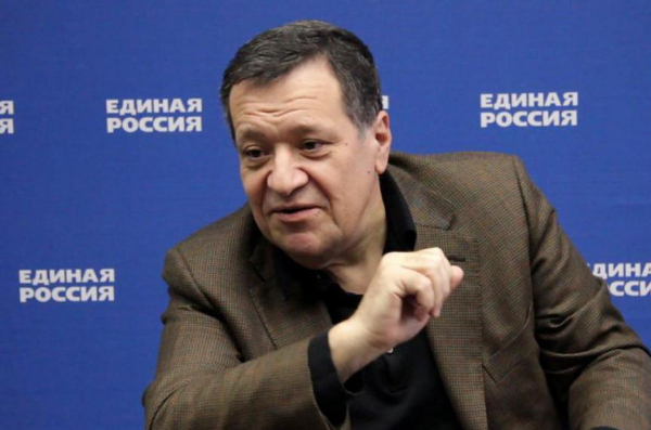 Андрей Макаров
