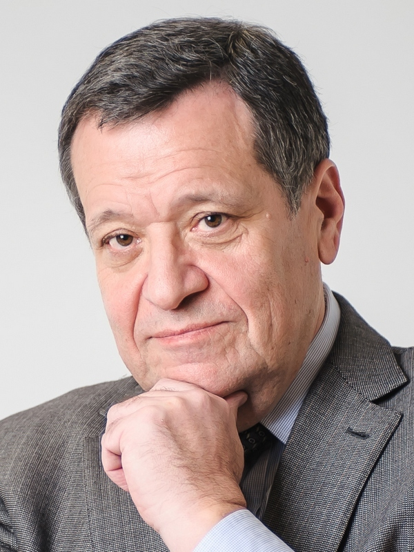 Андрей Макаров