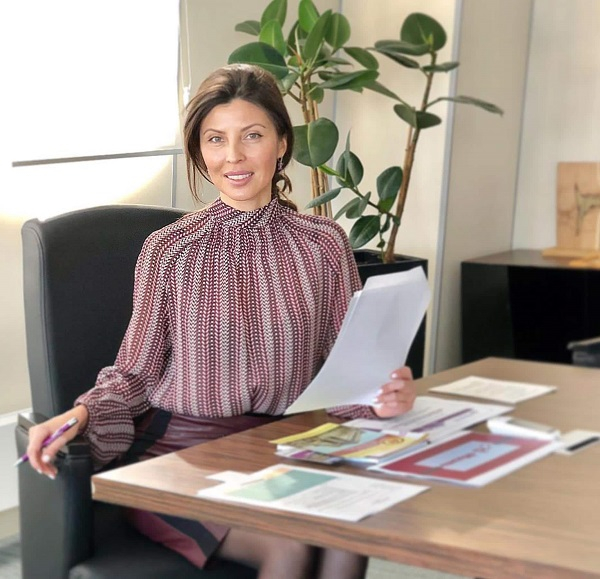 Екатерина Богдасарова за работой