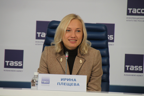 Супруга Абзалова