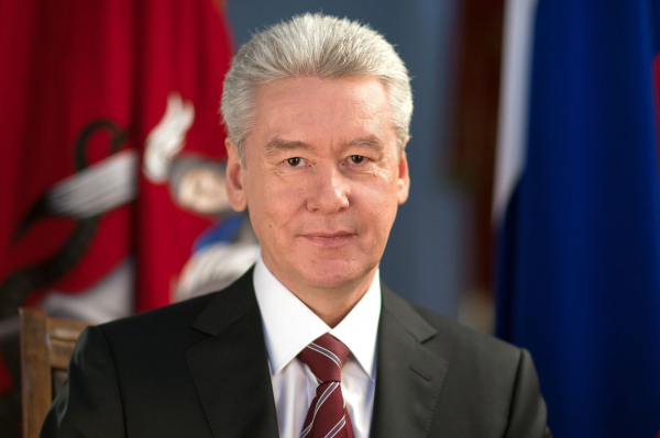 Работе уделял больше времени, чем детям